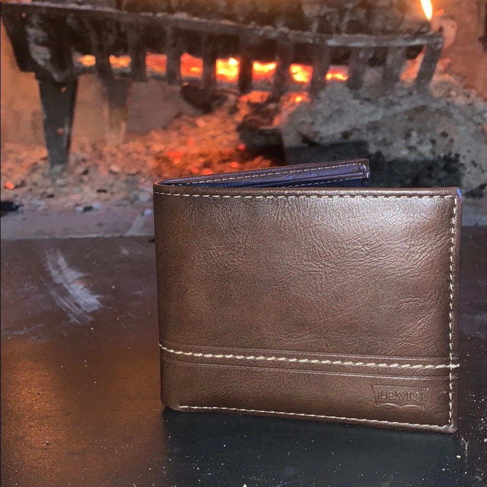 Levi’s wallet